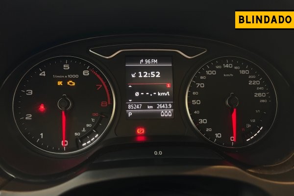 AUDI A3 Sedan A3 Sedan 1.8 TFSI S tronic Ambition 2014/2014
